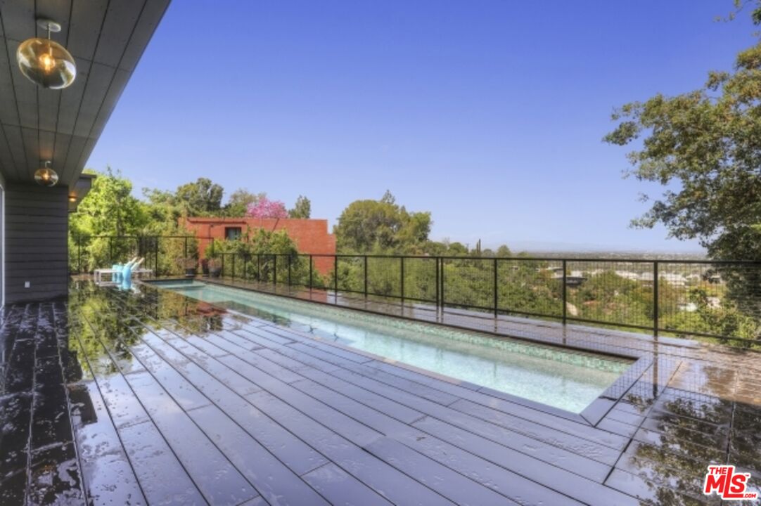 11462 LAURELCREST RD