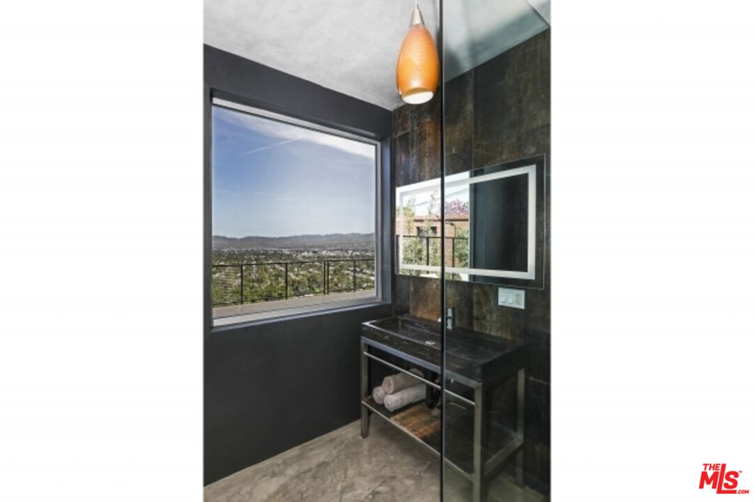 11462 LAURELCREST RD