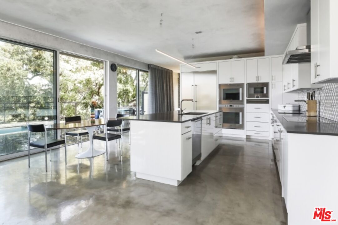 11462 LAURELCREST RD