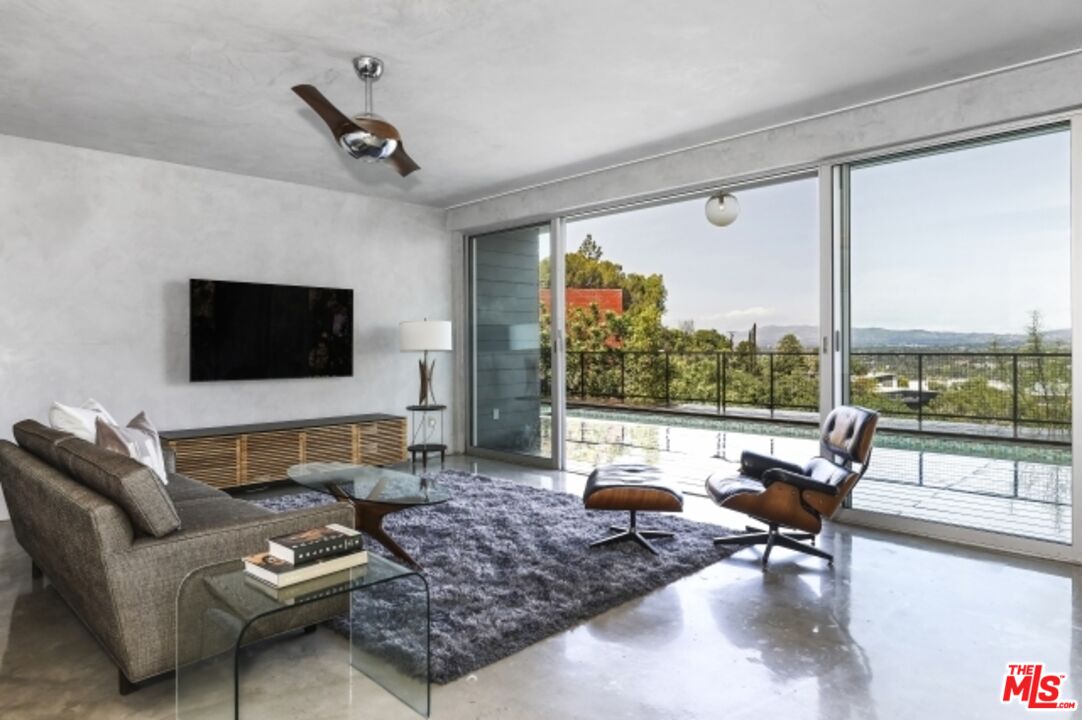 11462 LAURELCREST RD