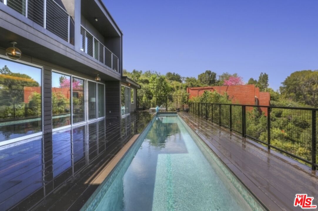 11462 LAURELCREST RD