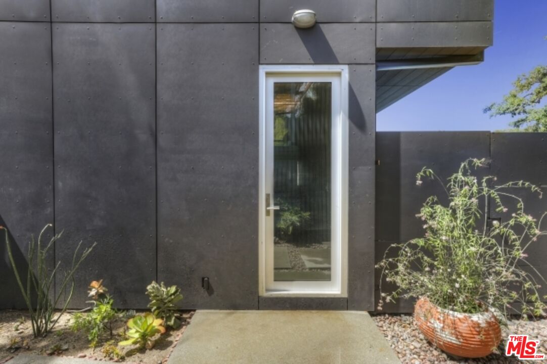 11462 LAURELCREST RD