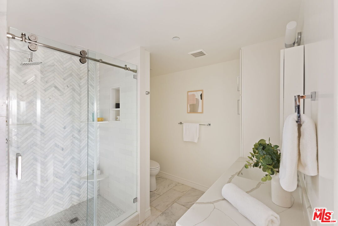 432 S Willaman Dr Unit: 401