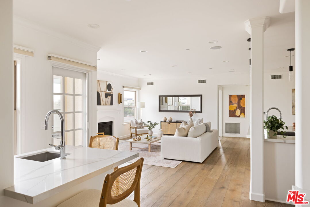 432 S Willaman Dr Unit: 401