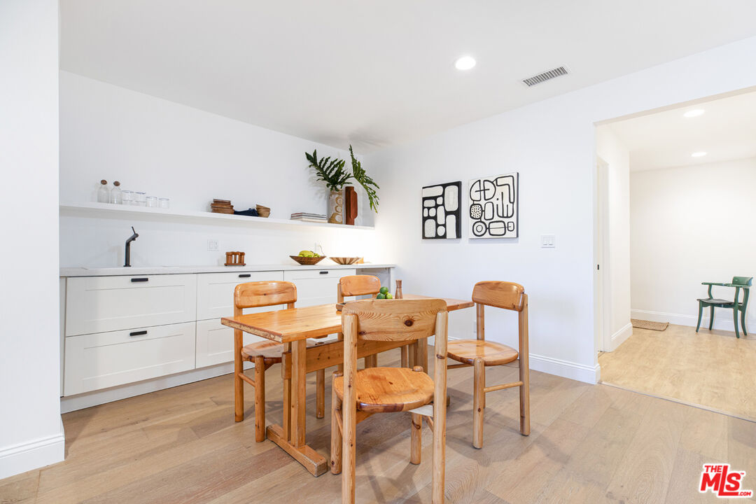 1411 Wellesley Dr