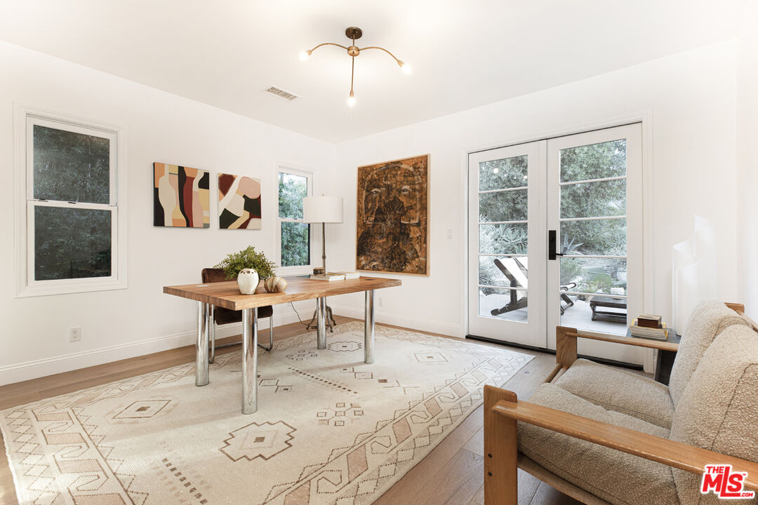 1411 Wellesley Dr
