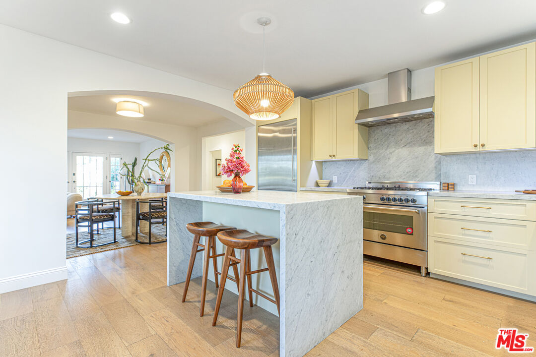 1411 Wellesley Dr