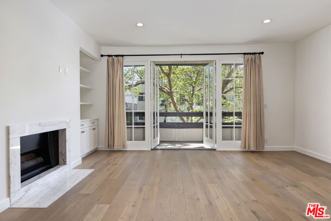 133 S Oakhurst Dr Unit: 205