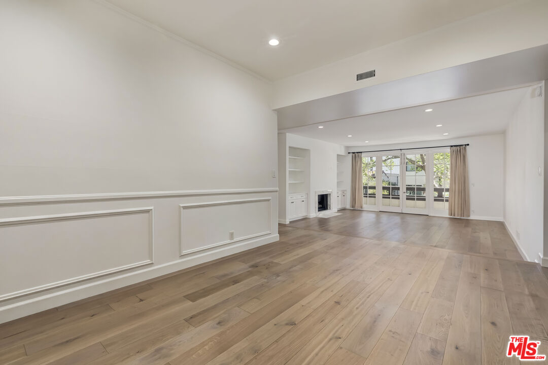 133 S Oakhurst Dr Unit: 205