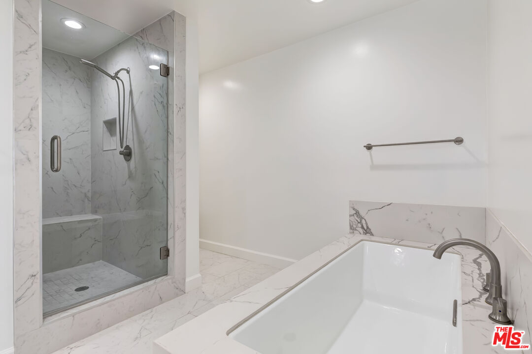133 S Oakhurst Dr Unit: 205
