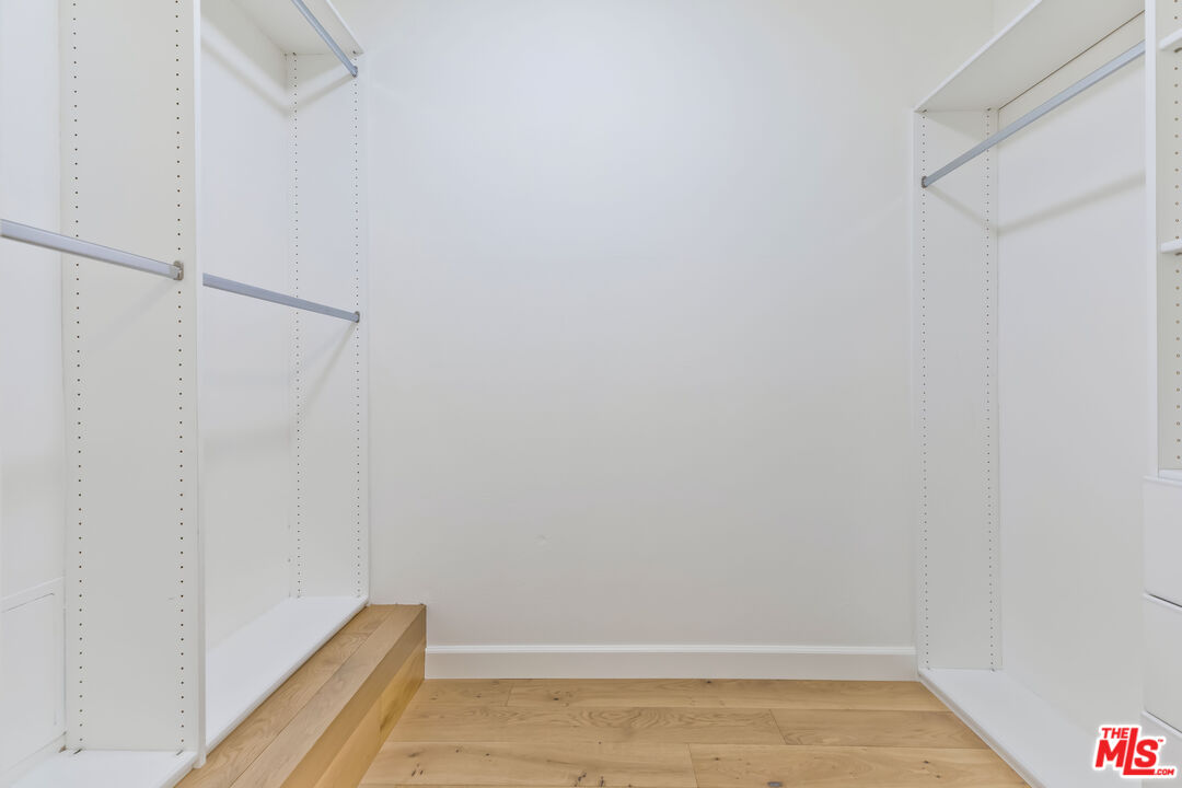 133 S Oakhurst Dr Unit: 205