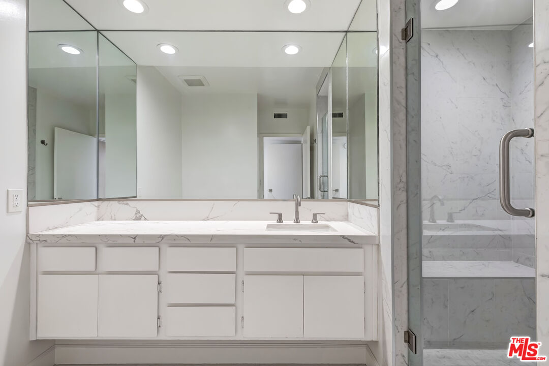133 S Oakhurst Dr Unit: 205
