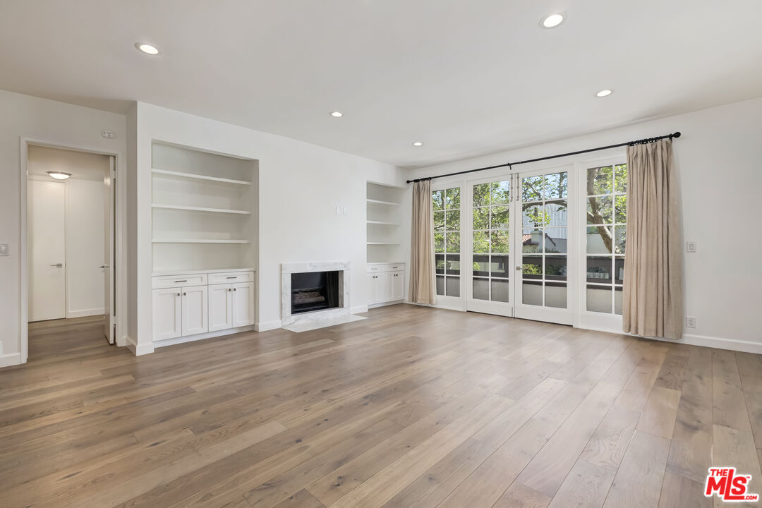 133 S Oakhurst Dr Unit: 205