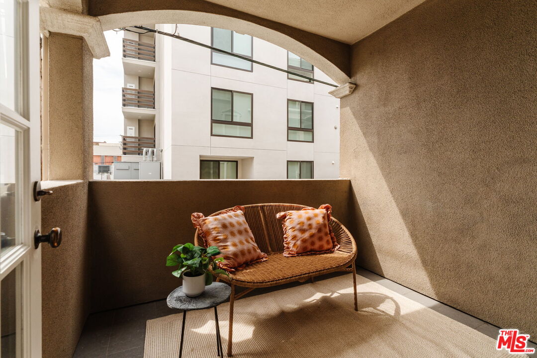 423 Arnaz Dr Unit: 203