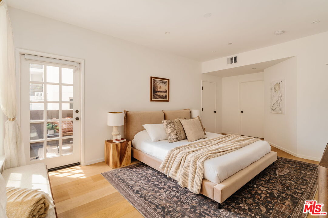 423 Arnaz Dr Unit: 203