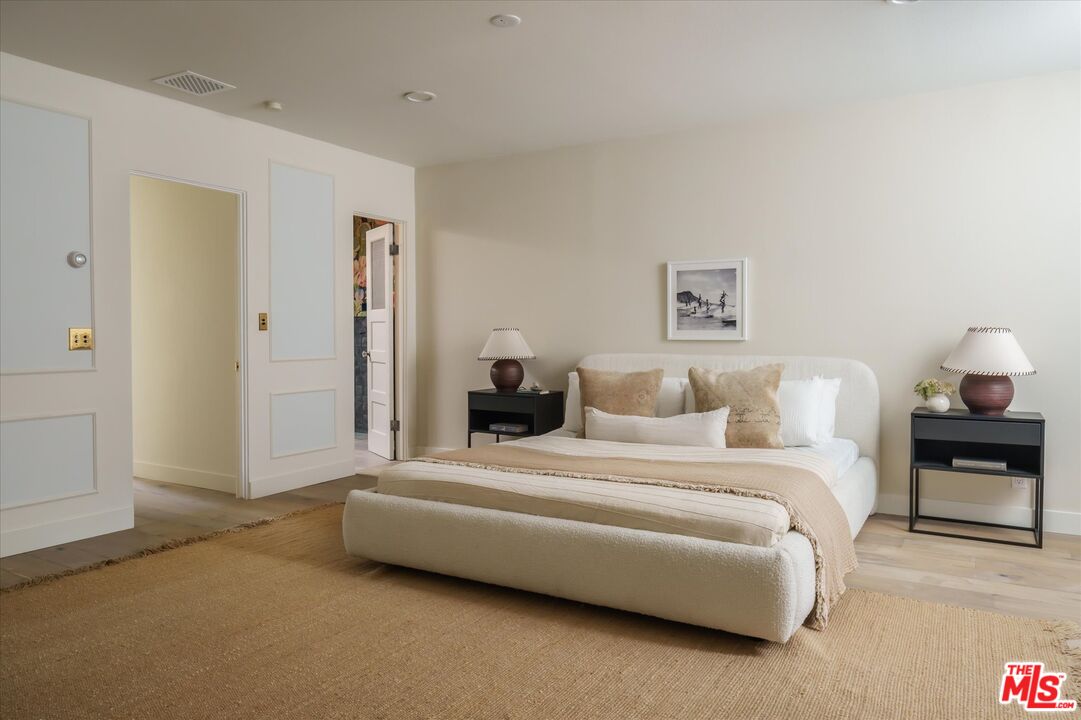 3627 Cody Rd