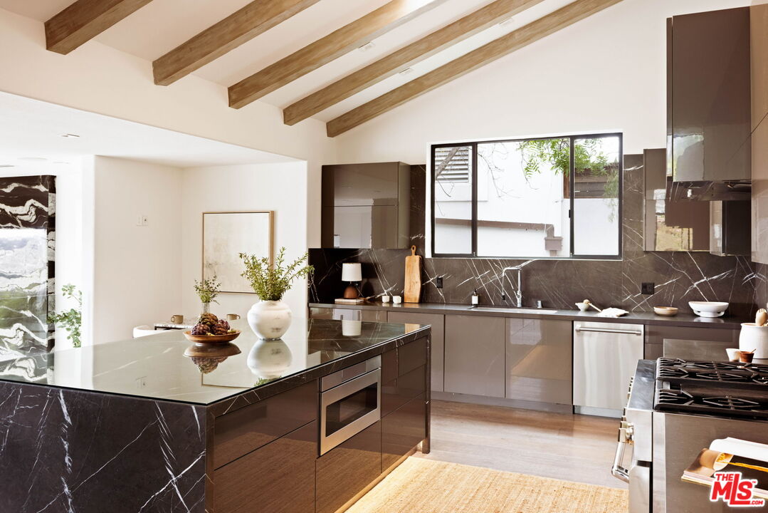 4130 Parva Ave