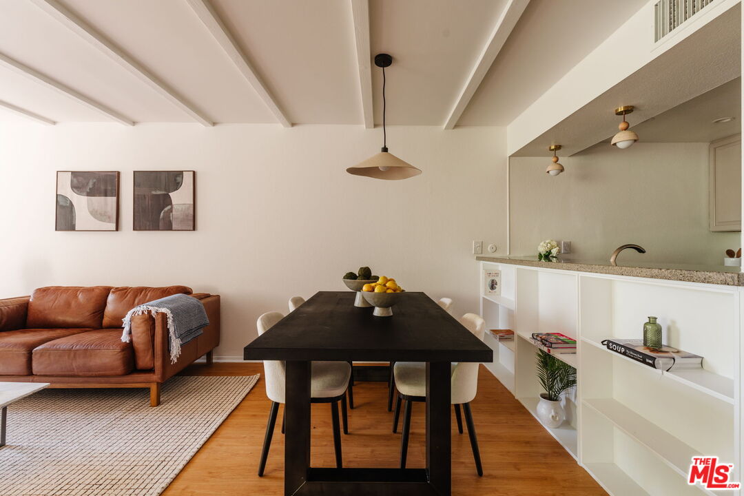 750 N Kings Rd Unit: 315
