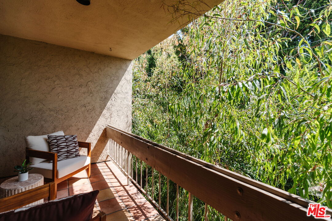 750 N Kings Rd Unit: 315