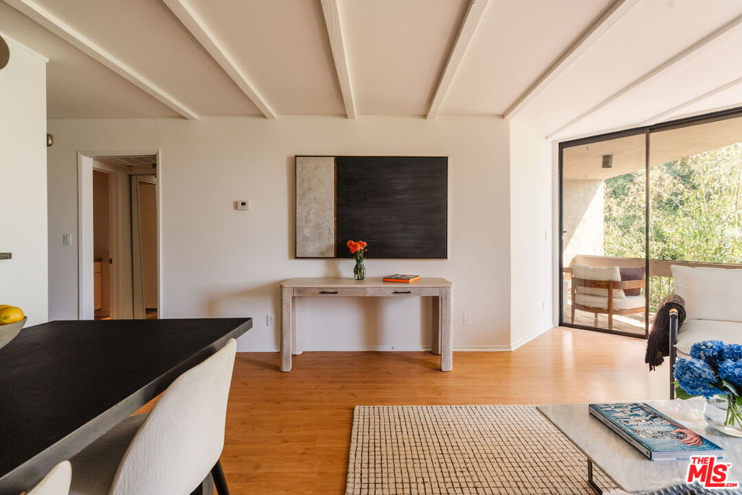 750 N Kings Rd Unit: 315