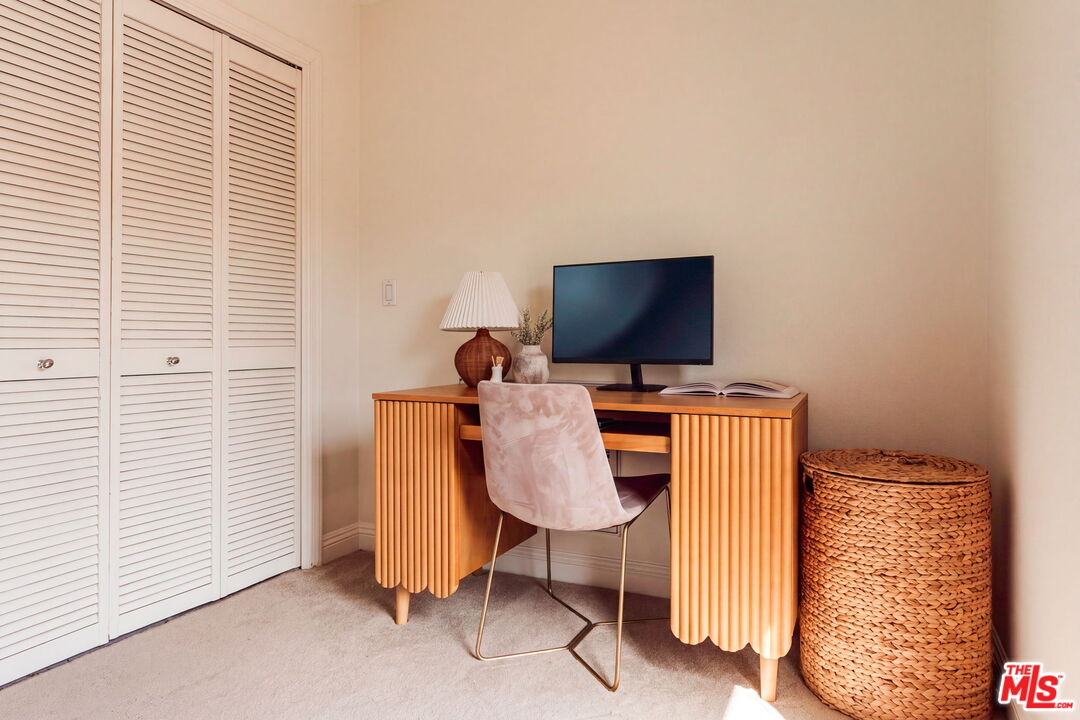 14322 Dickens St Unit: 4