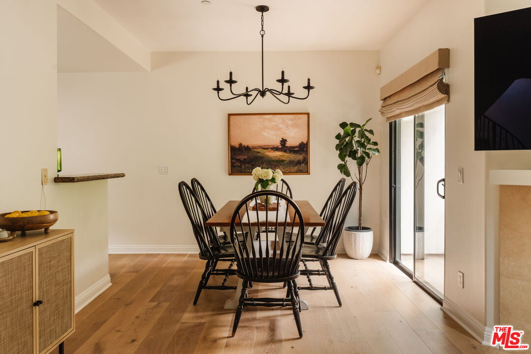 14322 Dickens St Unit: 4