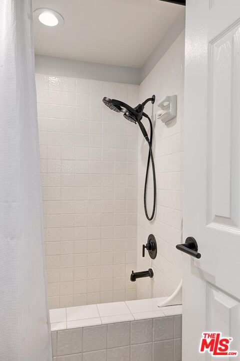 935 Main St Unit: 206