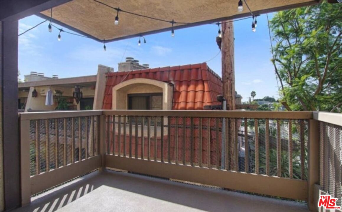 935 Main St Unit: 206