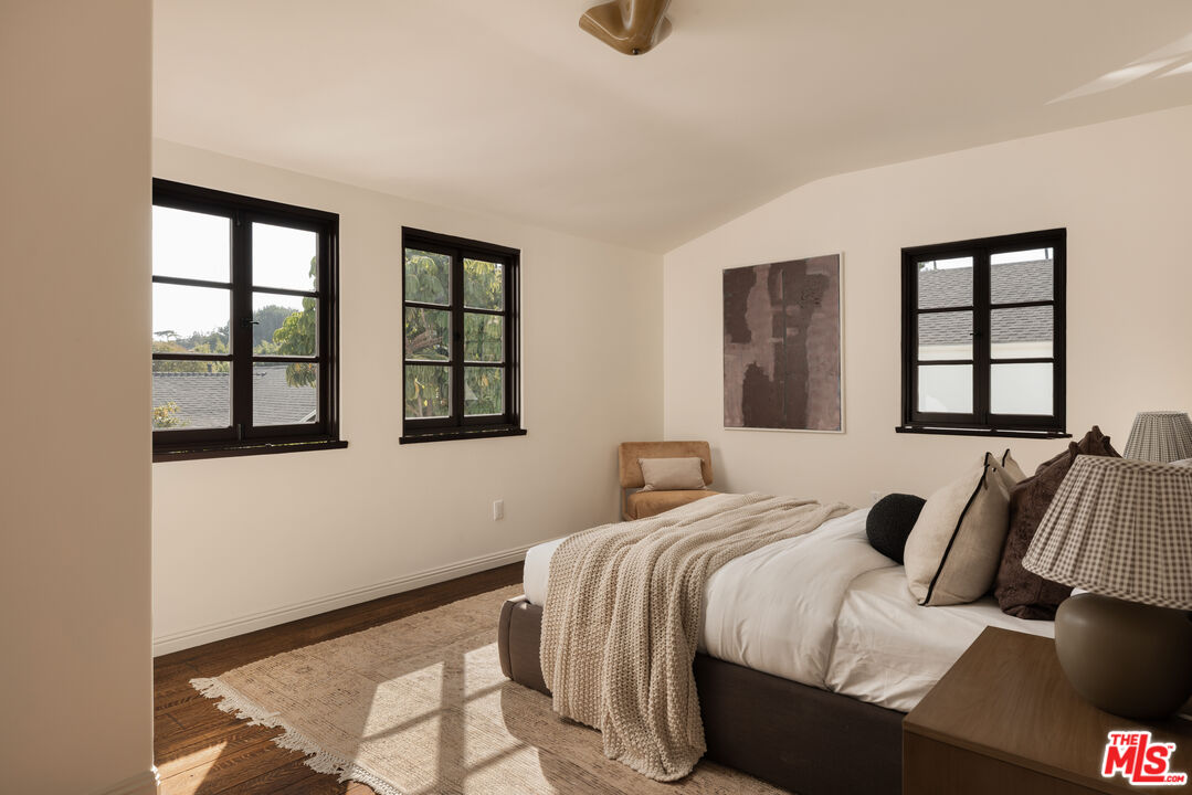 1641 N Ogden Dr