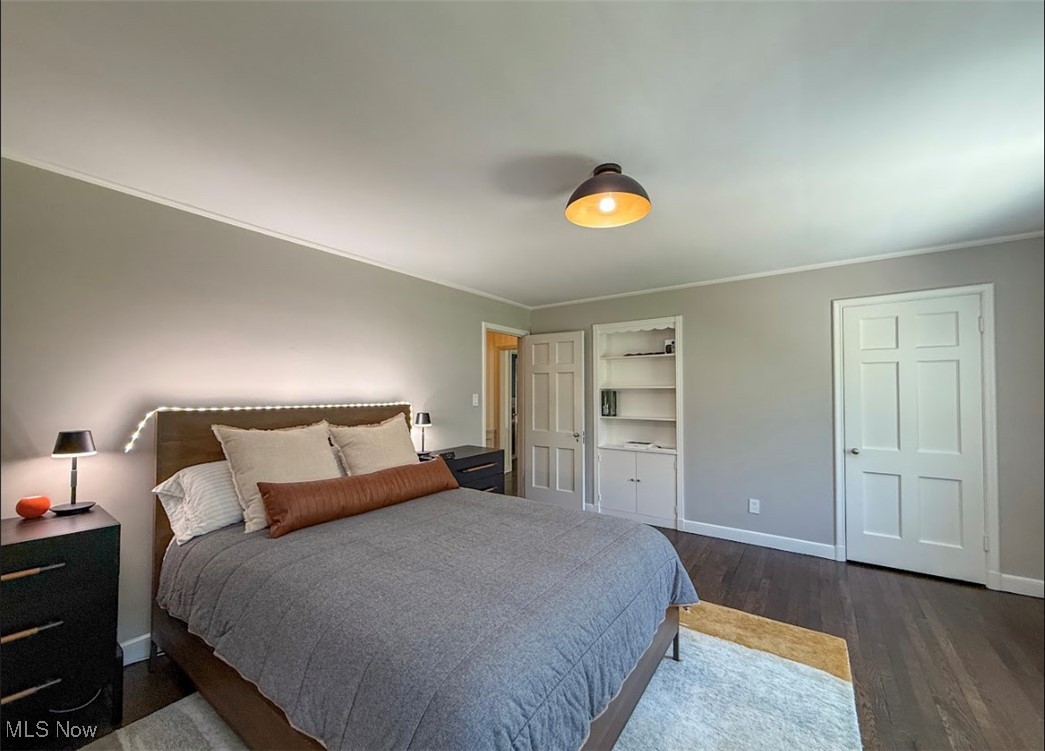 22099 Shaker Boulevard