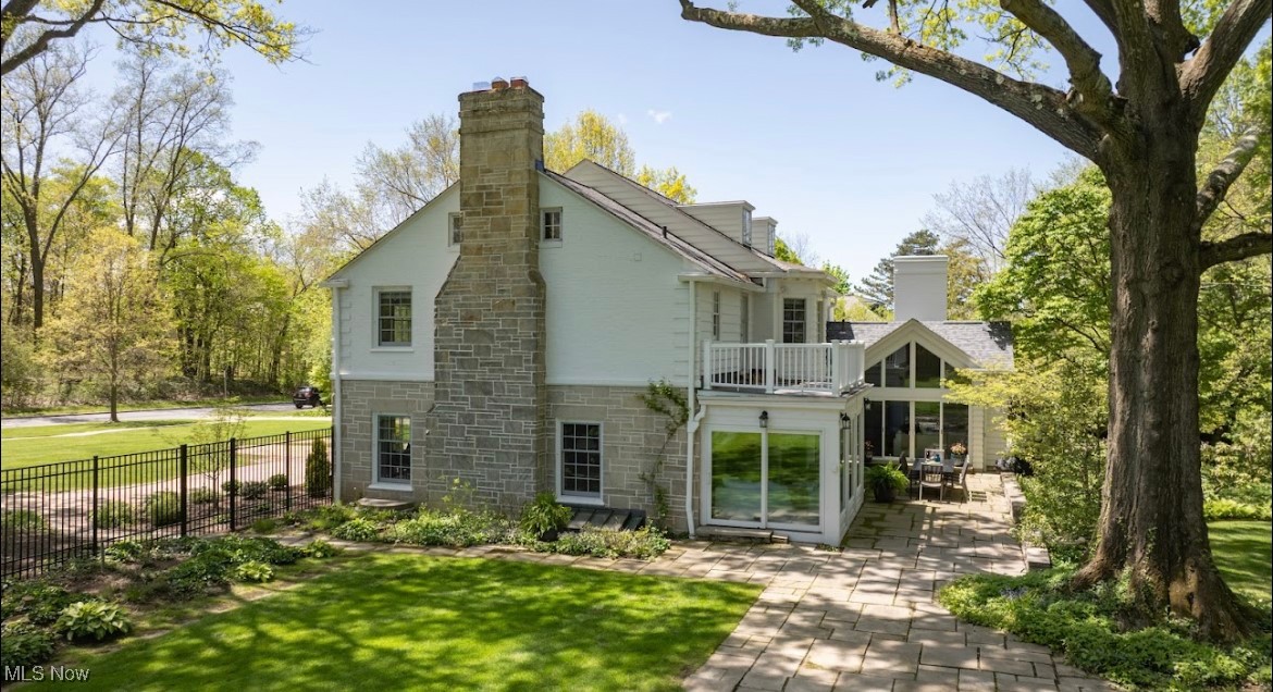 22099 Shaker Boulevard