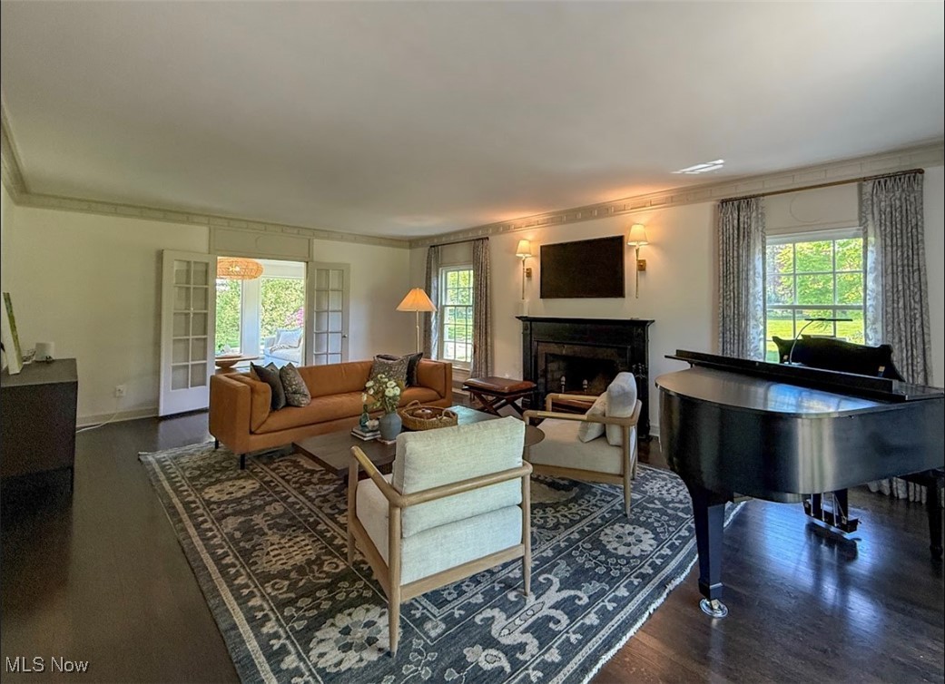 22099 Shaker Boulevard