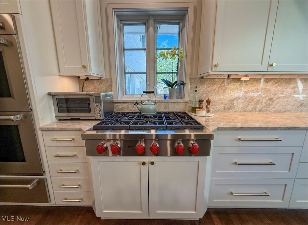 22099 Shaker Boulevard