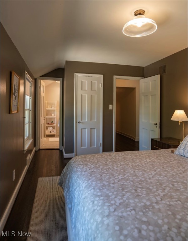 22099 Shaker Boulevard