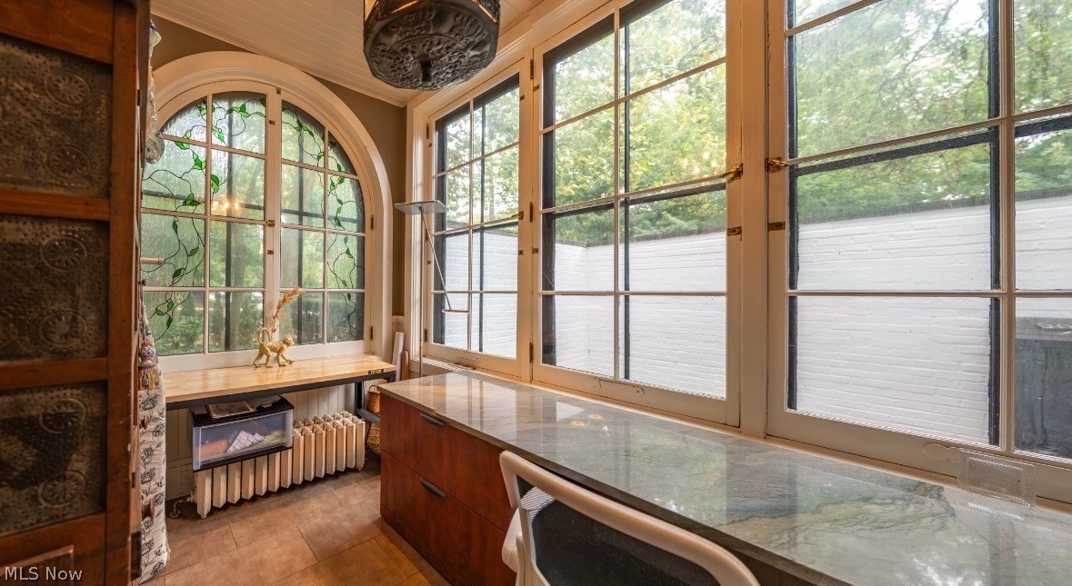 10494 Lake Shore Boulevard