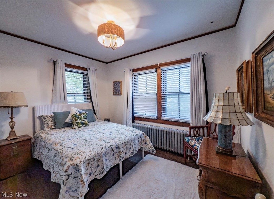 10494 Lake Shore Boulevard