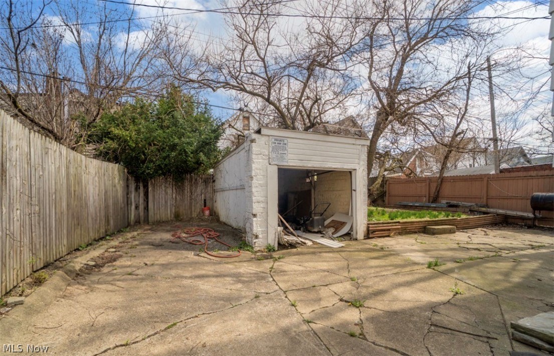 817 Alhambra Road