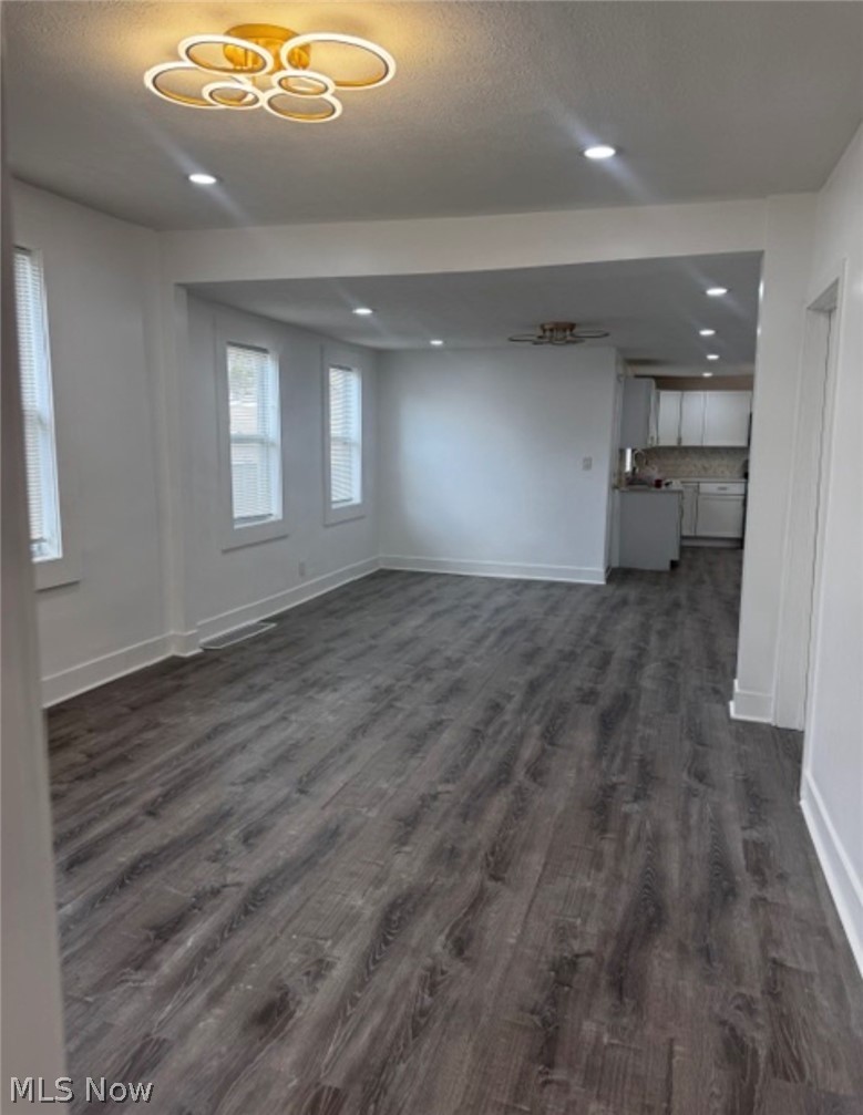 1439 W 52nd Street
