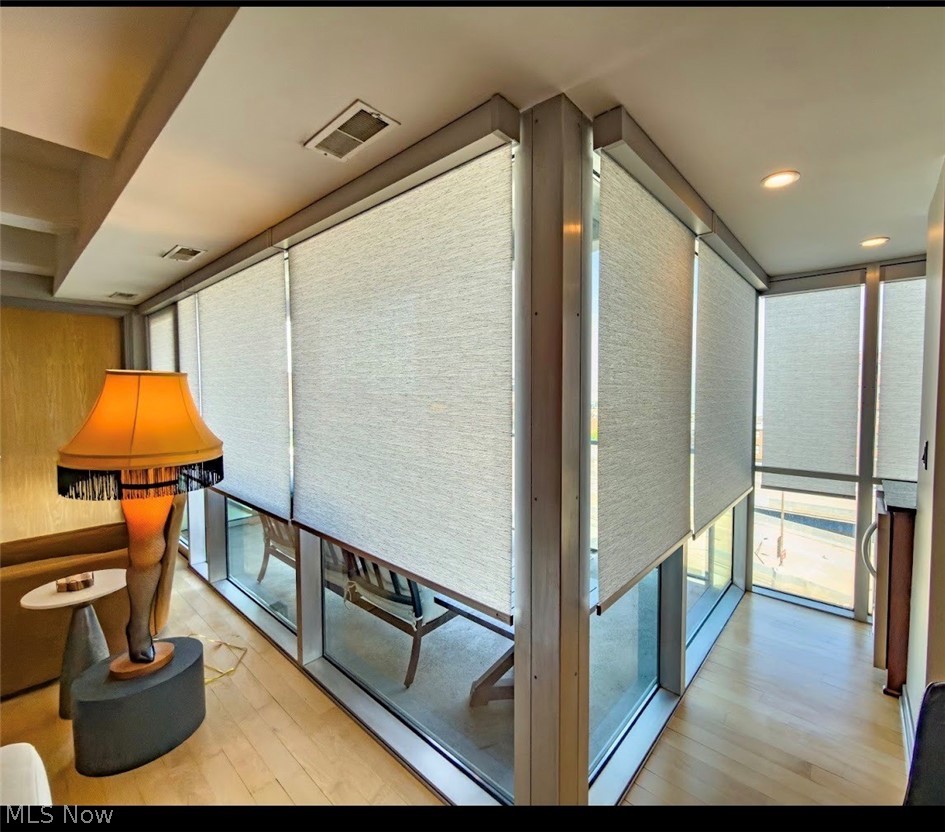 701 W Lakeside Avenue 503