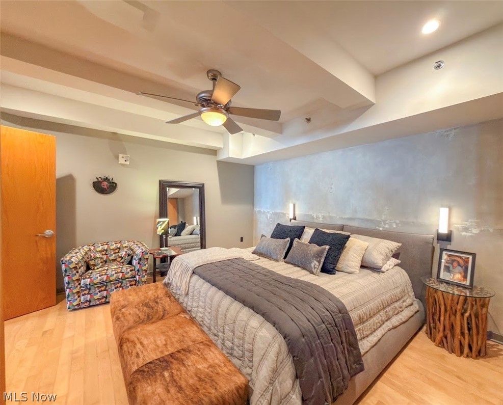 701 W Lakeside Avenue 503