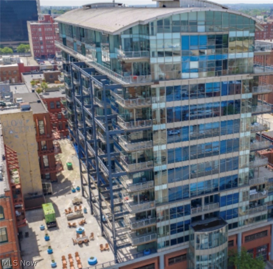 701 W Lakeside Avenue 503