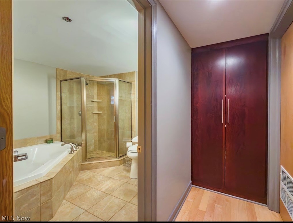 701 W Lakeside Avenue 503