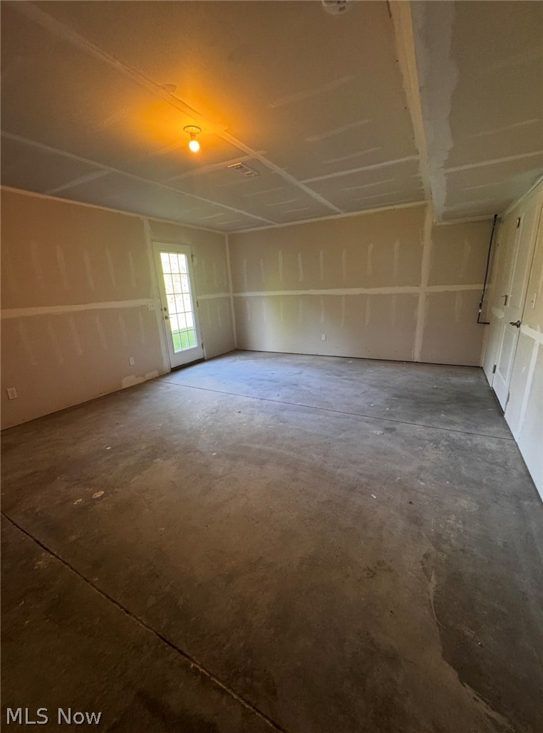 4045 N Steels Circle