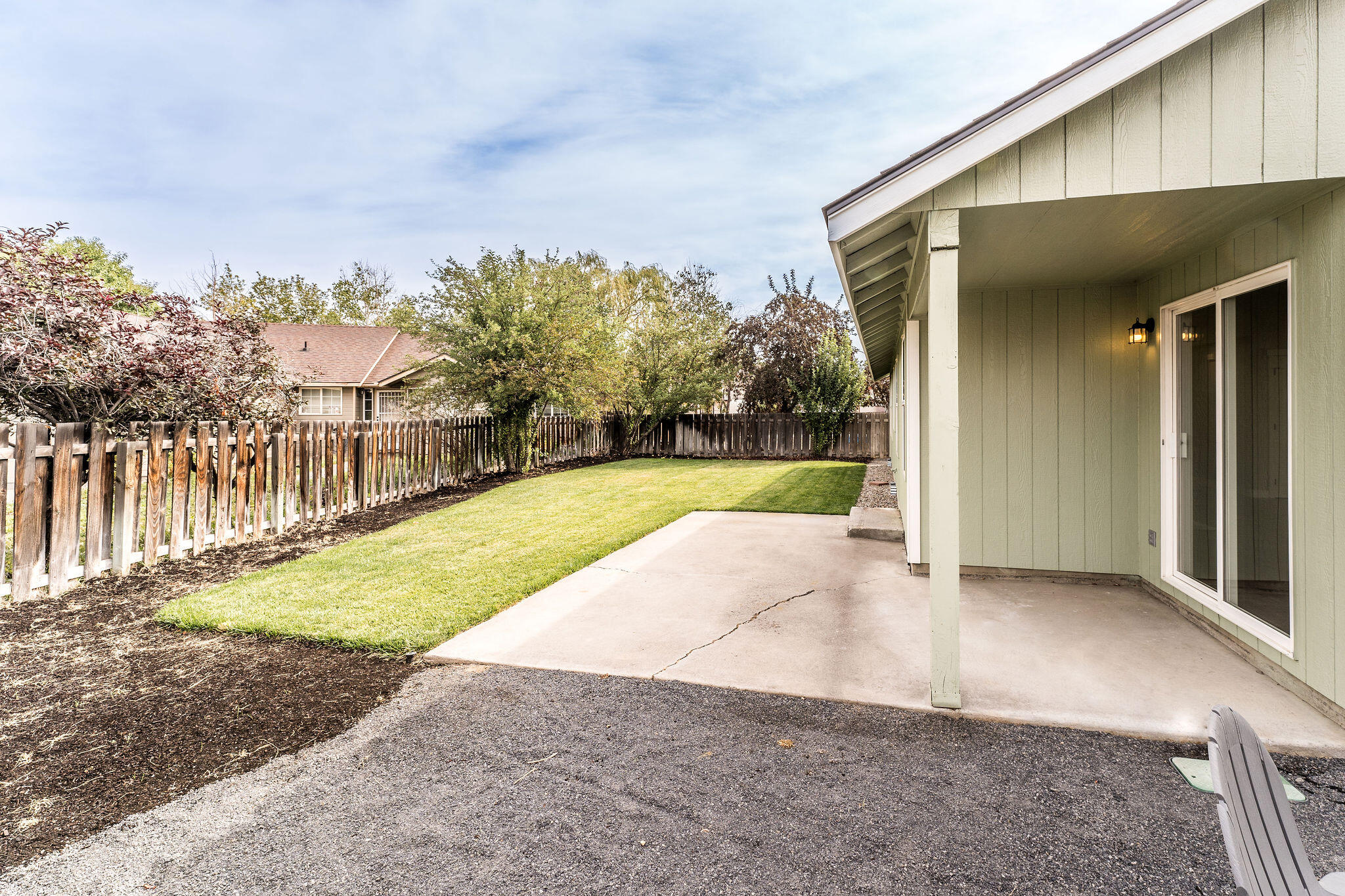 2827 SW Reindeer Avenue