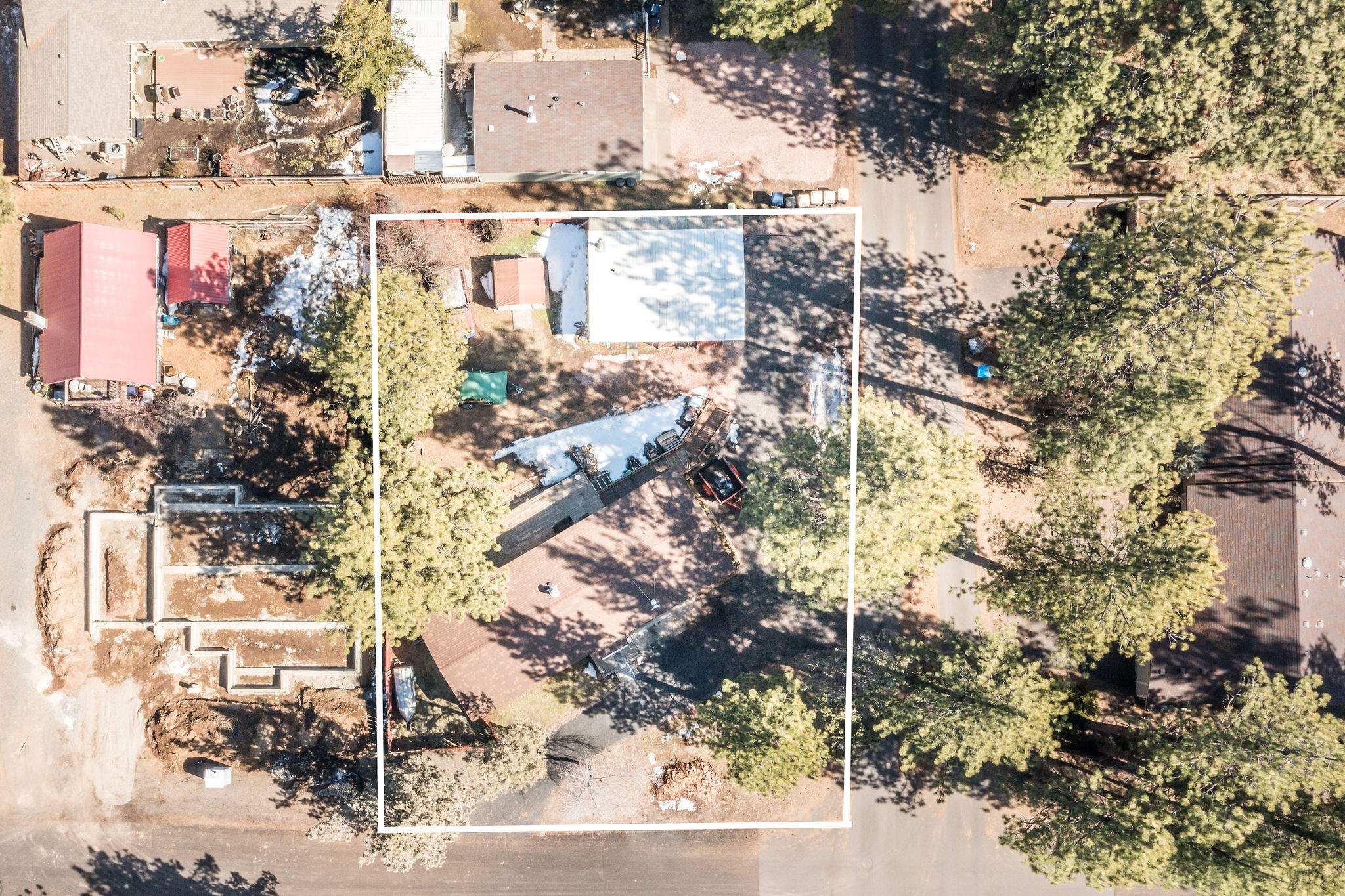 290 W Black Crater Avenue