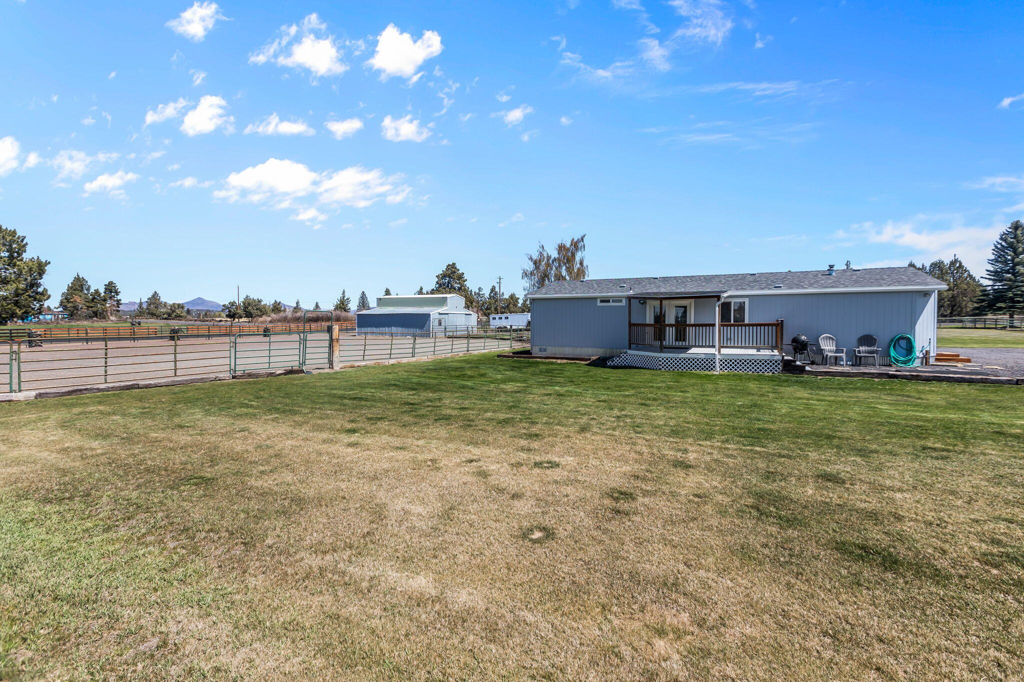 2737 NW 35th Street