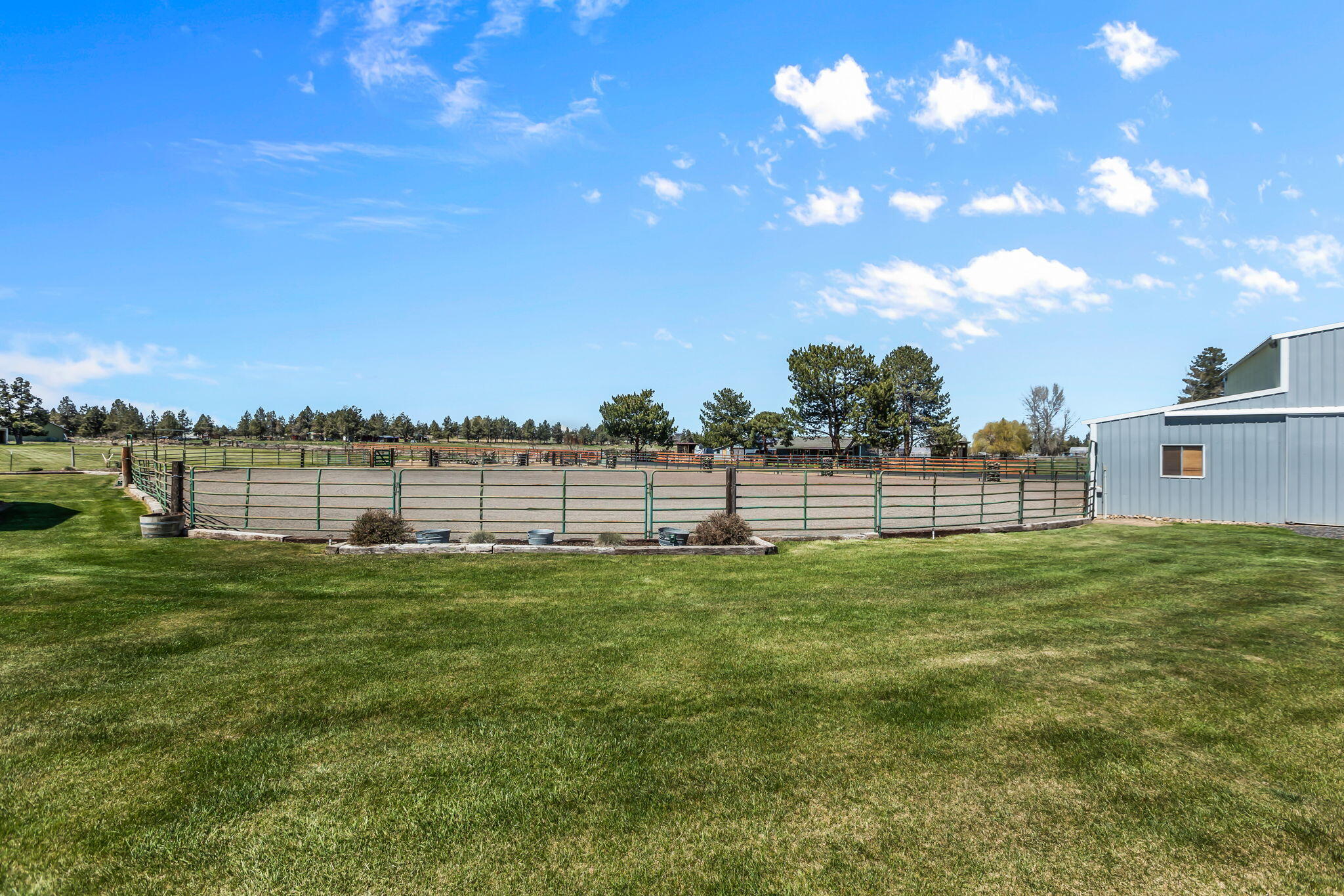 2737 NW 35th Street