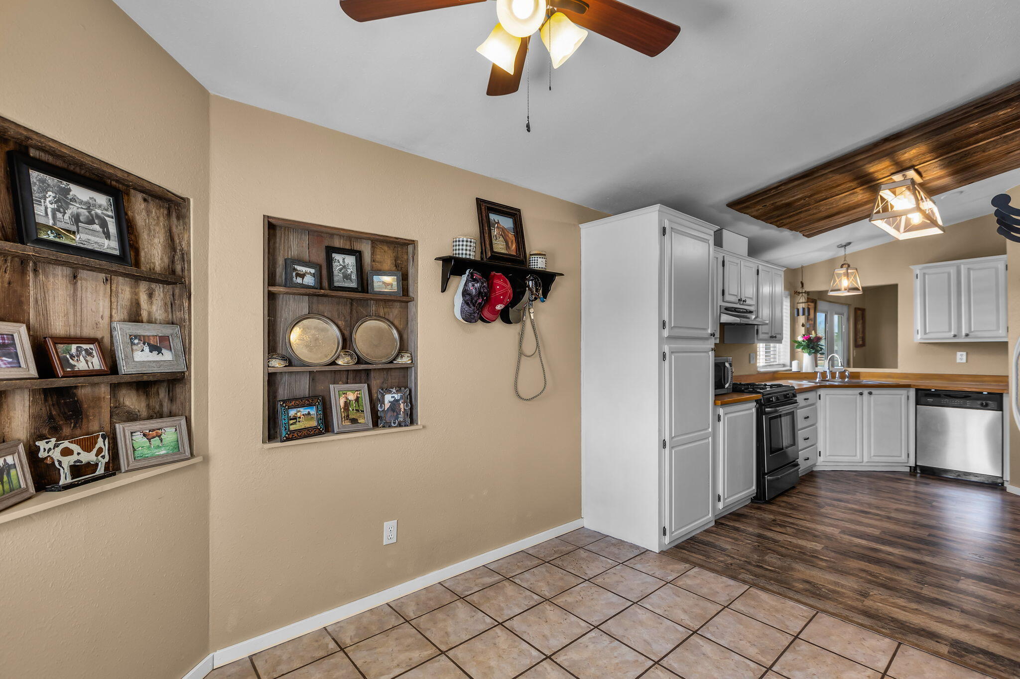 2737 NW 35th Street