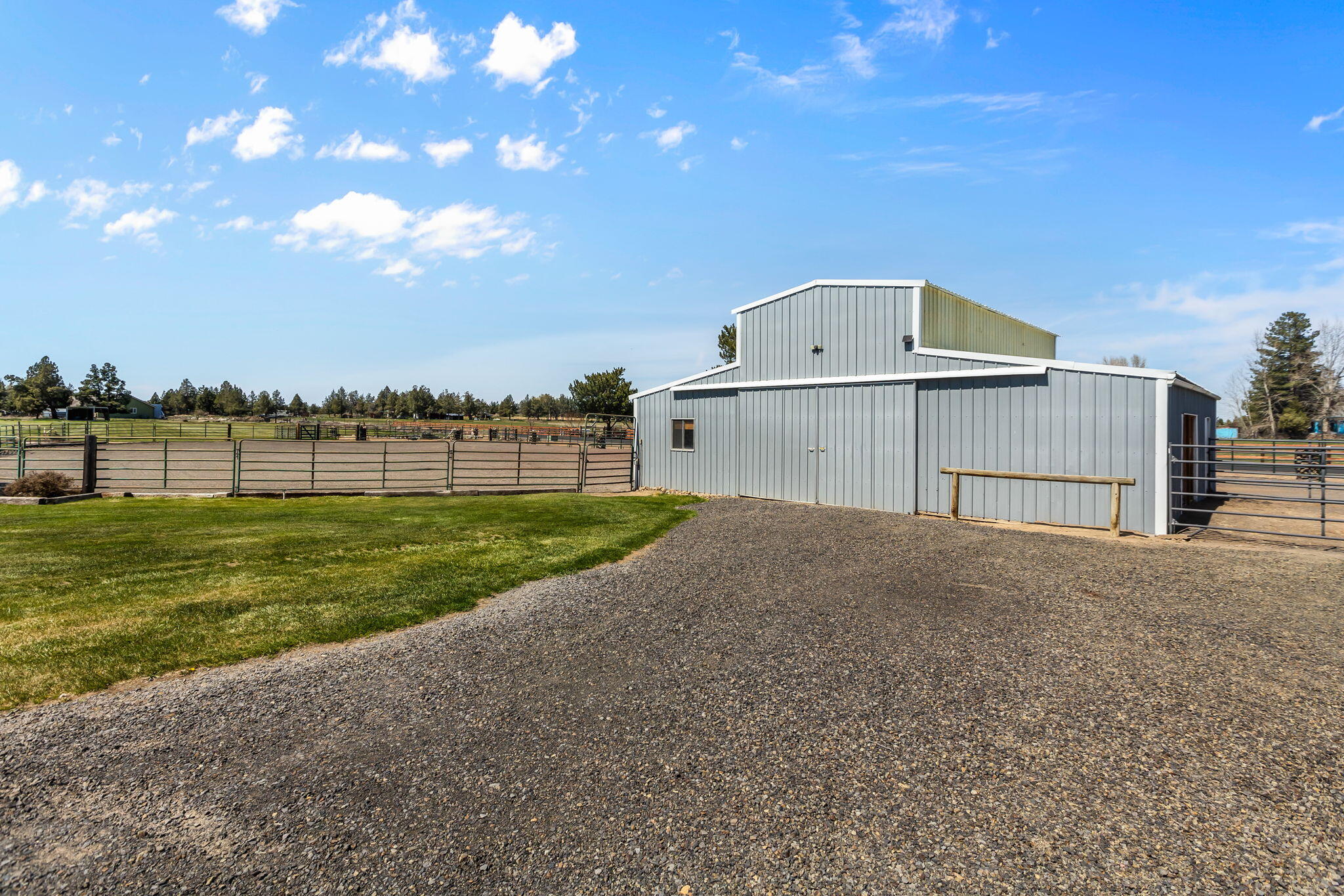 2737 NW 35th Street