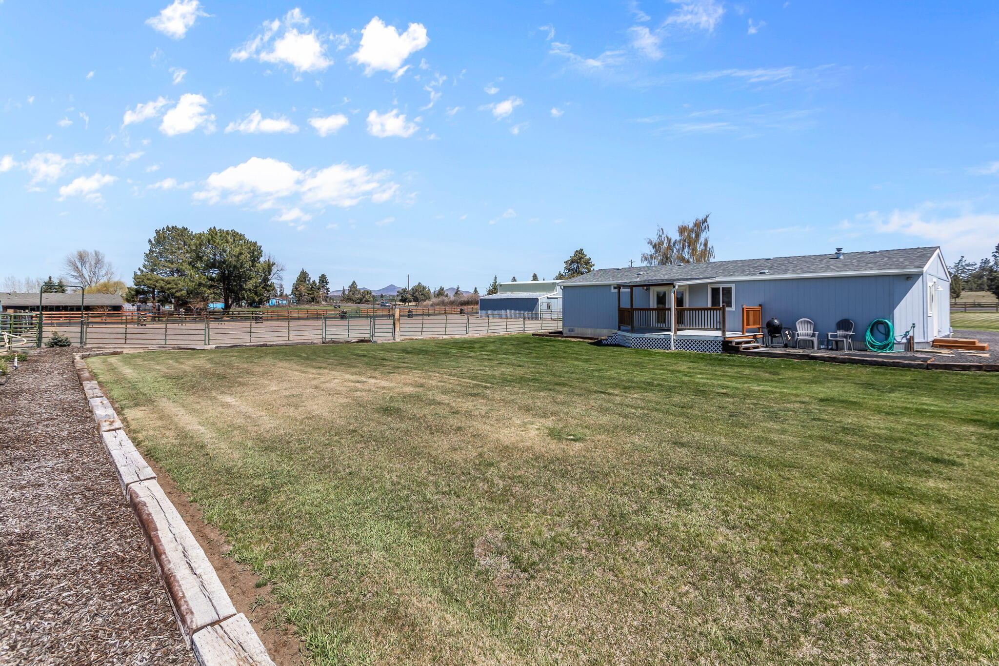 2737 NW 35th Street